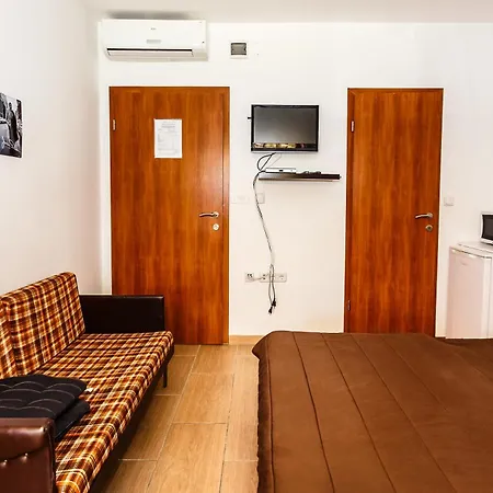 Sara Apartments Malinska Room photo