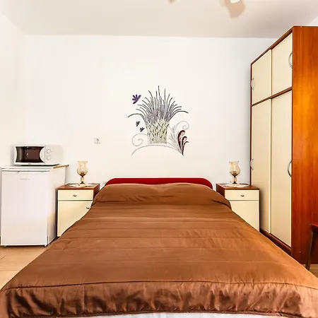 Sara Apartments Malinska Room photo