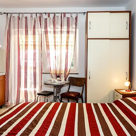 Sara Apartments Malinska Room photo
