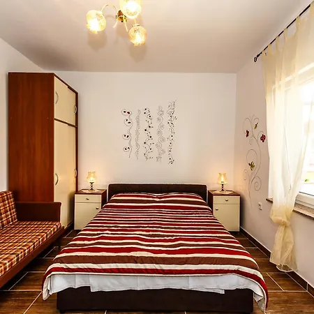 Sara Apartments Malinska Room photo