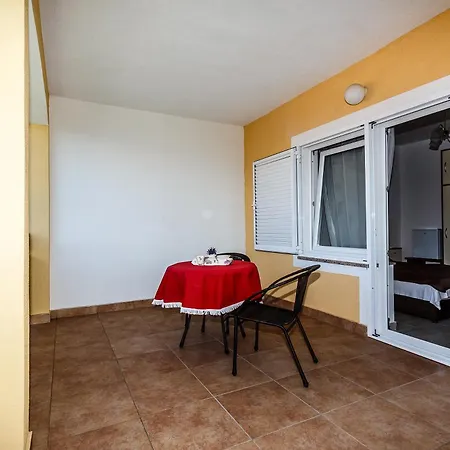 Sara Apartments Malinska Room photo