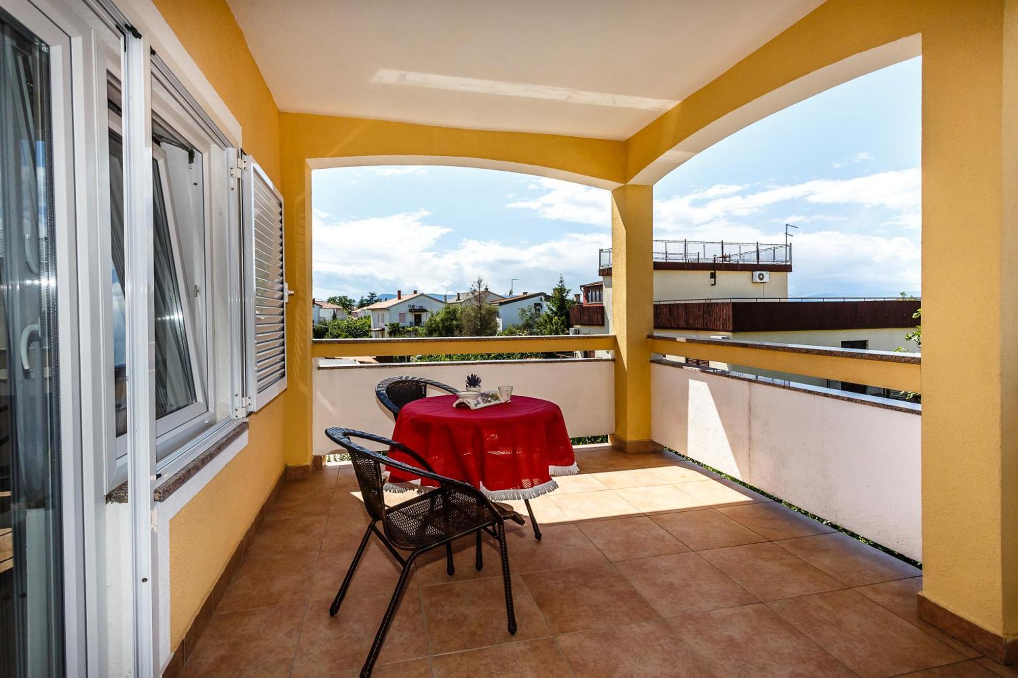 Sara Apartman *